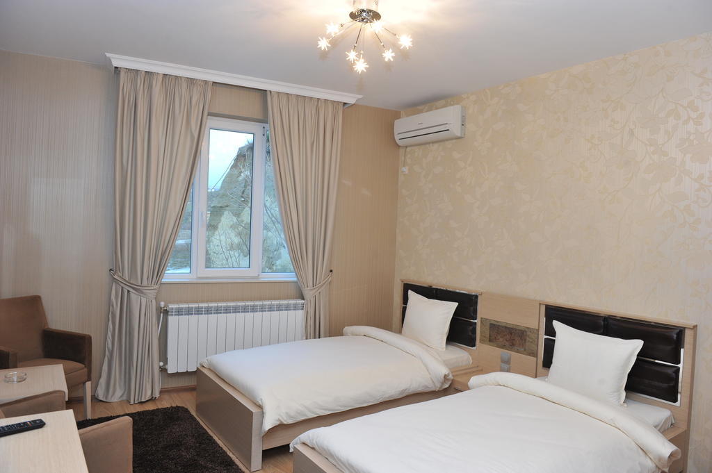 Eros Motel Σαντάνσκι Δωμάτιο φωτογραφία