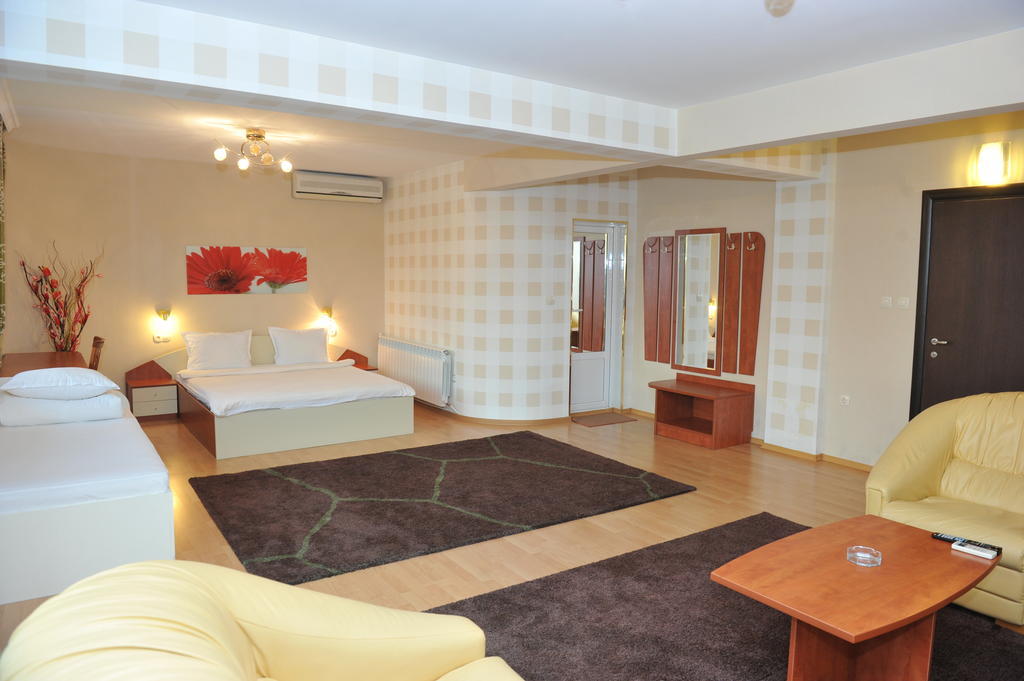 Eros Motel Σαντάνσκι Δωμάτιο φωτογραφία